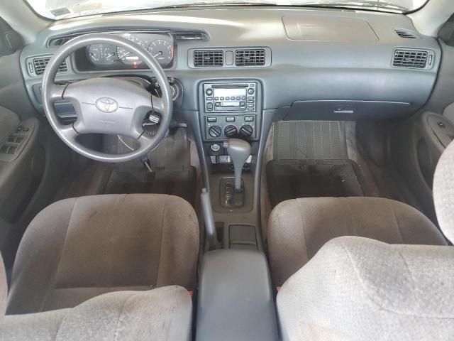 2000 Toyota Camry LE