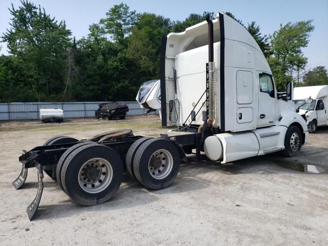 2018 Kenworth Construction T680