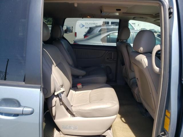 2006 Toyota Sienna XLE