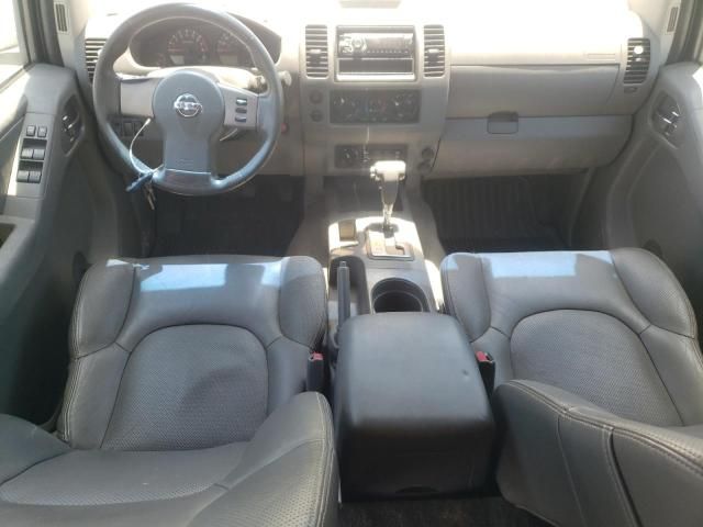 2005 Nissan Frontier Crew Cab LE