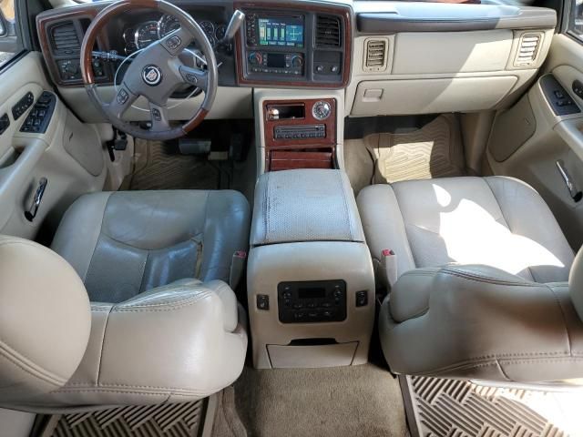 2005 Cadillac Escalade Luxury