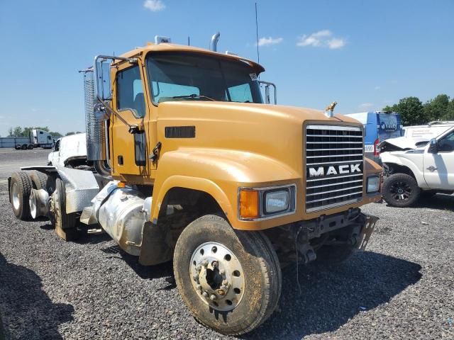 2007 Mack 600 CHN600