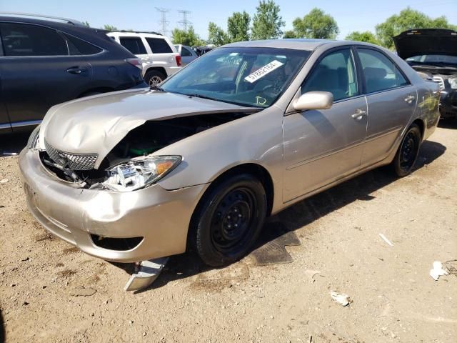 2005 Toyota Camry LE