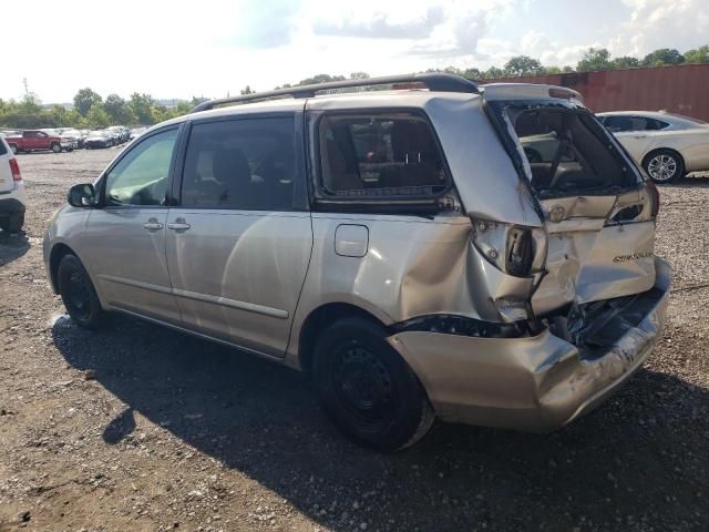 2010 Toyota Sienna CE