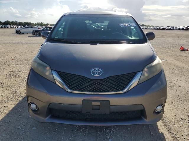 2013 Toyota Sienna Sport