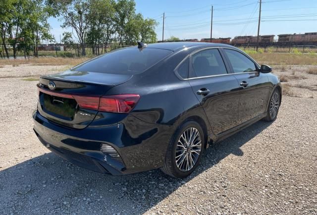 2023 KIA Forte GT Line