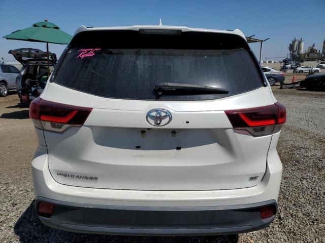 2019 Toyota Highlander SE