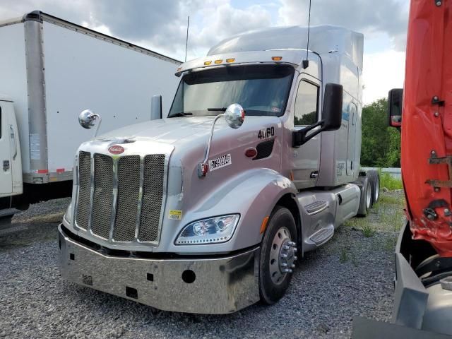 2015 Peterbilt 579