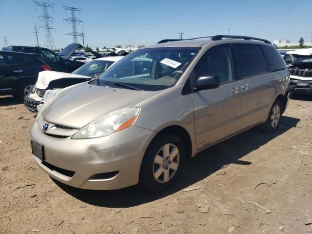 2009 Toyota Sienna CE