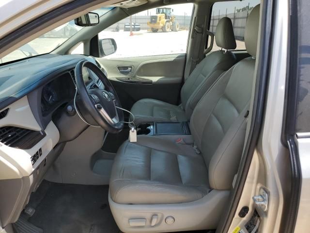 2015 Toyota Sienna XLE