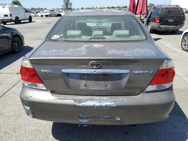 2005 Toyota Camry LE