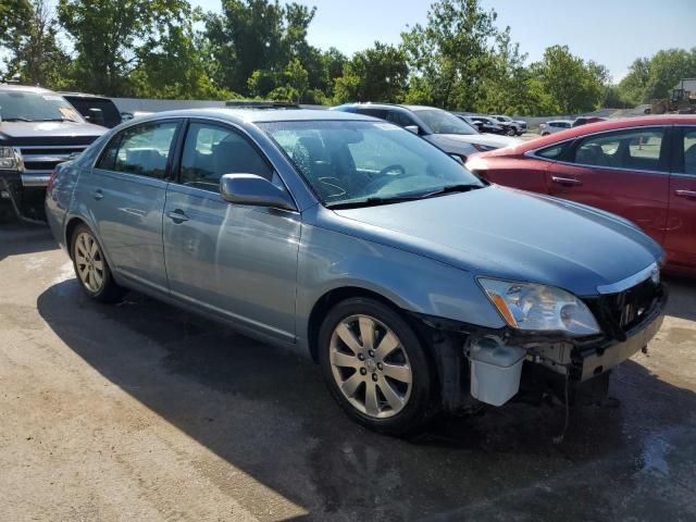 2005 Toyota Avalon XL