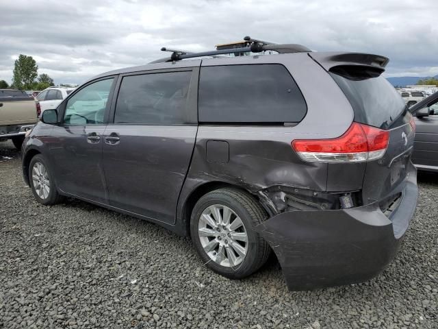 2011 Toyota Sienna LE