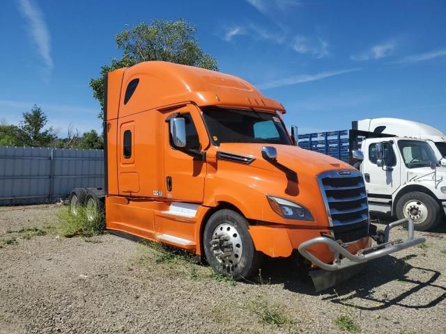 2022 Freightliner Cascadia 126