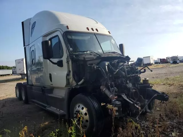 2018 Freightliner Cascadia 125