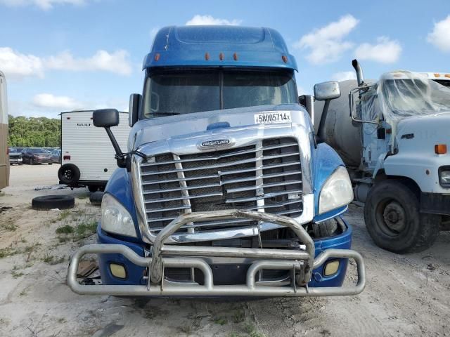 2014 Freightliner Cascadia 125