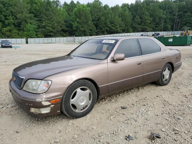 1999 Lexus LS 400