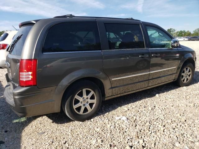 2010 Chrysler Town & Country Touring