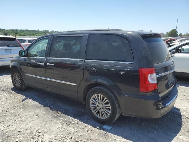 2015 Chrysler Town & Country Touring L