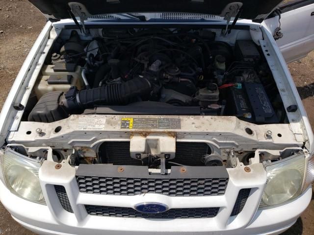 2004 Ford Explorer Sport Trac