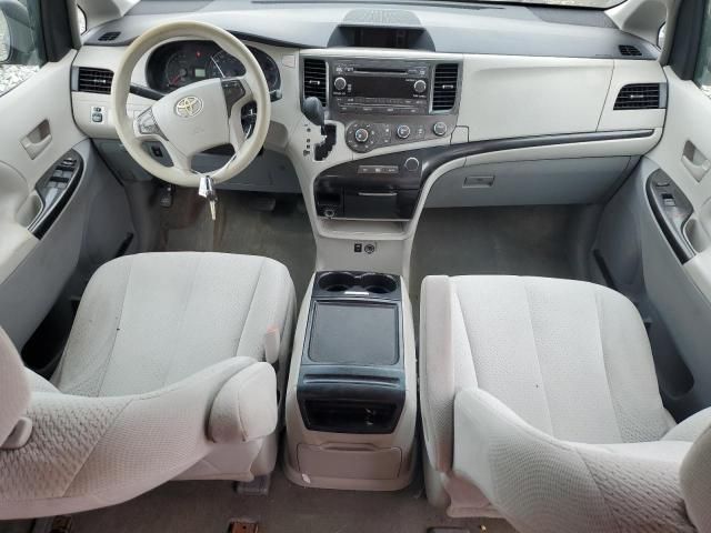 2012 Toyota Sienna LE