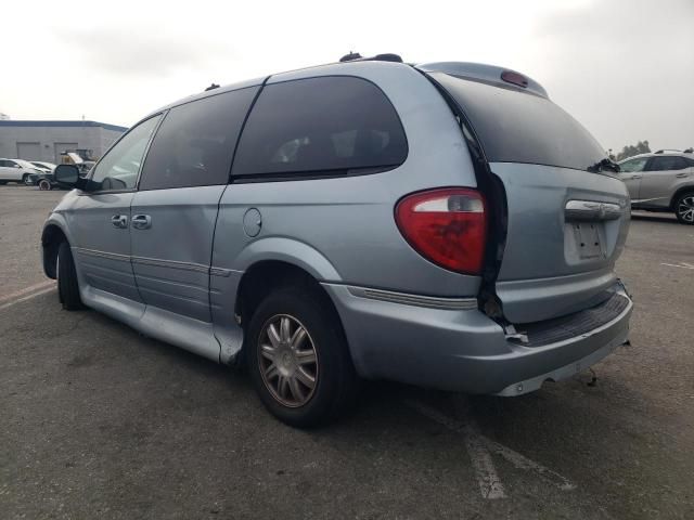 2005 Chrysler Town & Country Limited