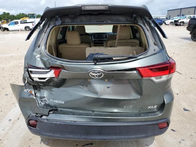 2018 Toyota Highlander SE