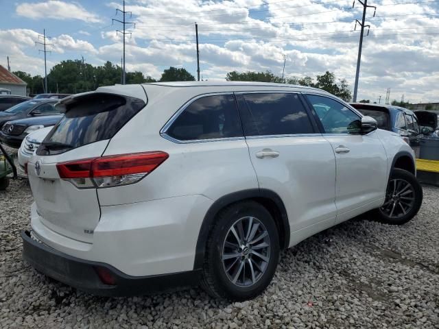 2017 Toyota Highlander SE