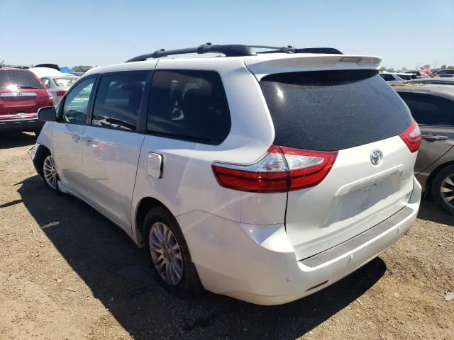 2015 Toyota Sienna XLE