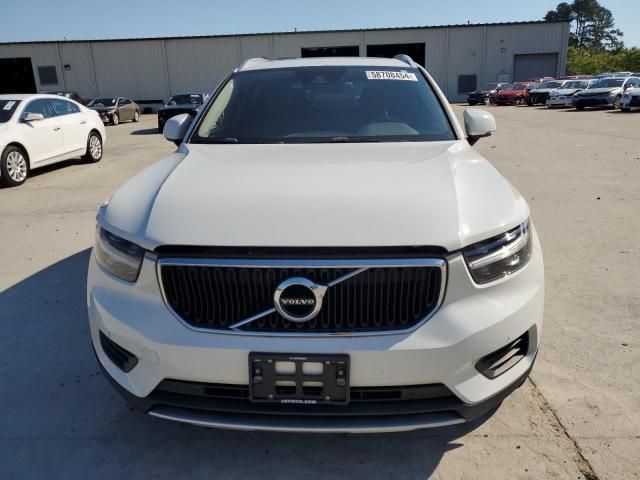 2019 Volvo XC40 T5 Momentum