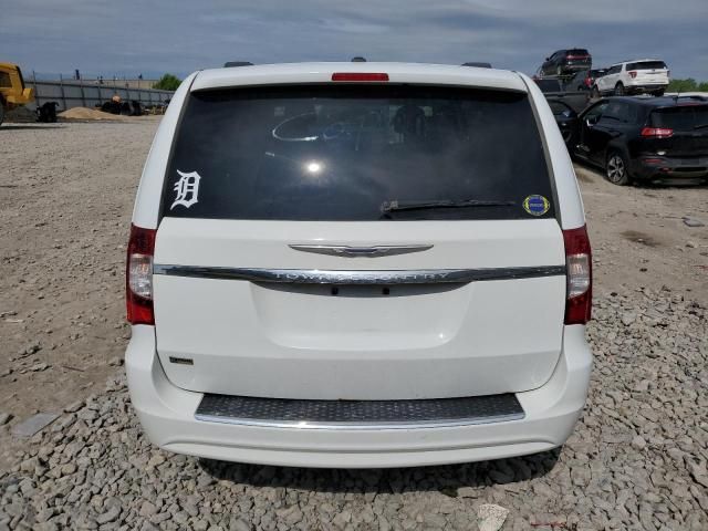 2014 Chrysler Town & Country Touring