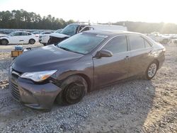 Carros salvage sin ofertas aún a la venta en subasta: 2015 Toyota Camry Hybrid