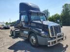 2017 Freightliner Cascadia 125