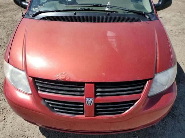 2005 Dodge Grand Caravan SE