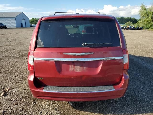 2014 Chrysler Town & Country Touring