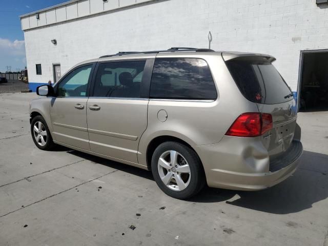 2009 Volkswagen Routan SE