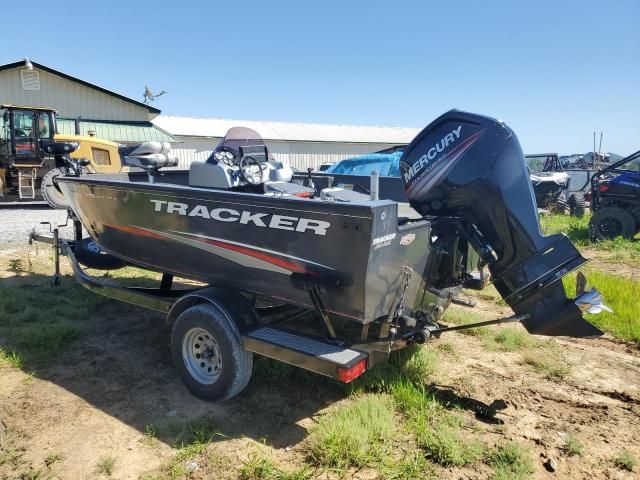 2015 Basstracker Boat