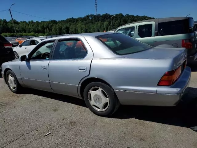 1999 Lexus LS 400