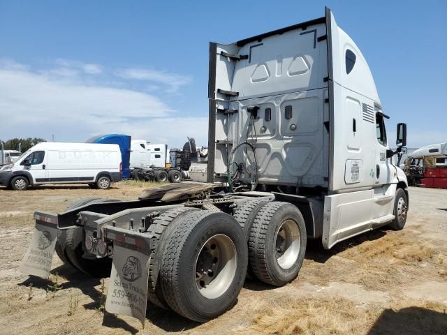 2017 Freightliner Cascadia 125