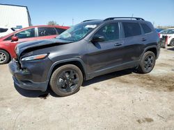 SUV salvage a la venta en subasta: 2017 Jeep Cherokee Sport