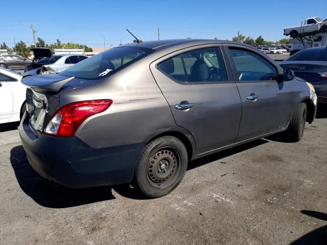 2013 Nissan Versa S