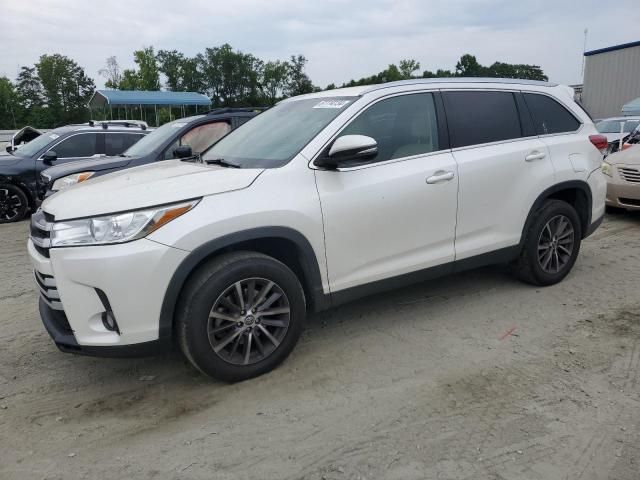 2019 Toyota Highlander SE