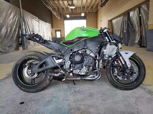 2022 Kawasaki ZX1002 L