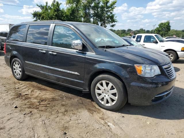 2012 Chrysler Town & Country Touring L