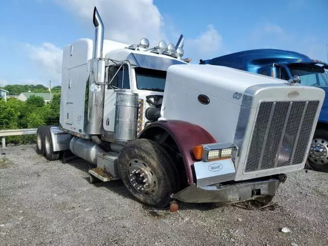 2001 Peterbilt 379