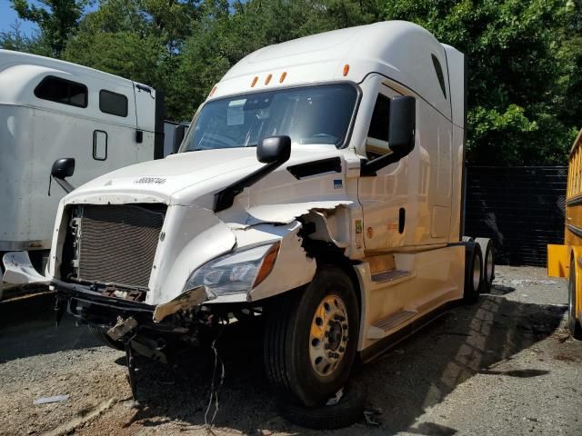 2022 Freightliner Cascadia 126