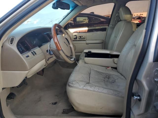 2008 Lincoln Town Car Signature Limited