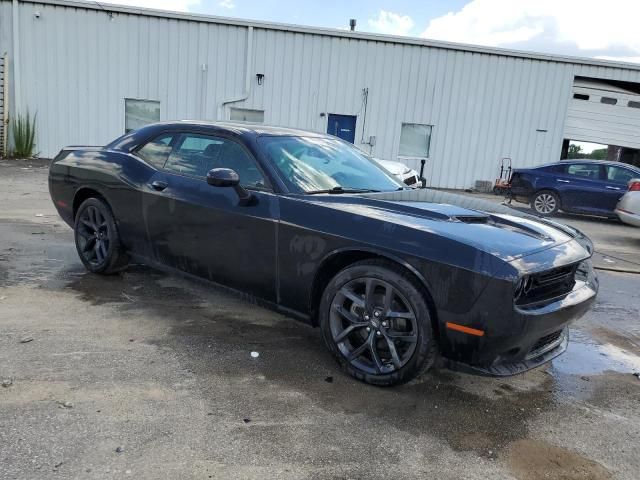 2022 Dodge Challenger SXT