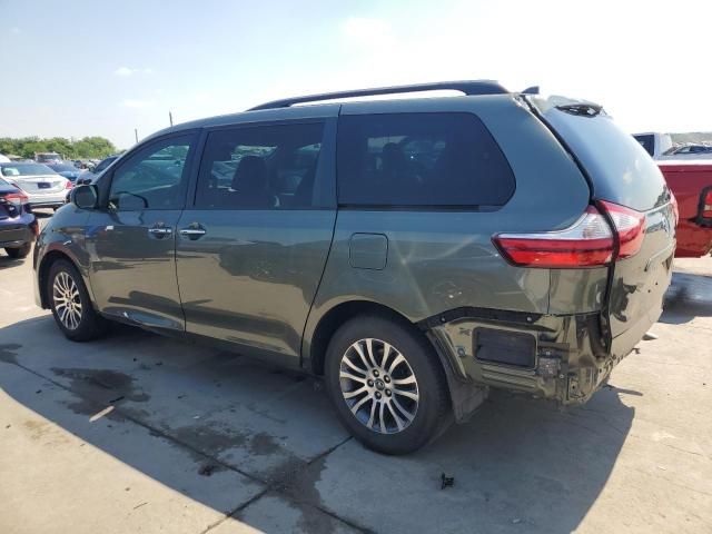 2019 Toyota Sienna XLE