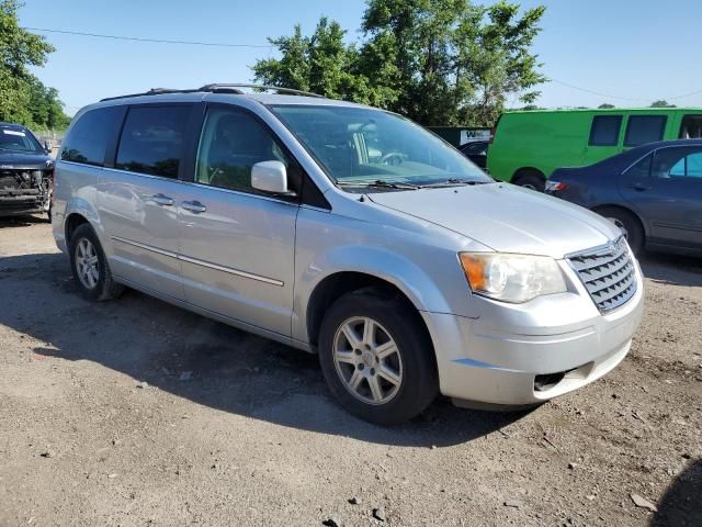 2010 Chrysler Town & Country Touring